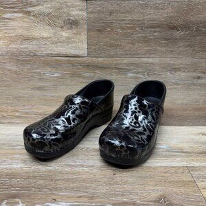 Dansko Black/Silver Floral Pattern Professional Shoes Women's Size EU 40